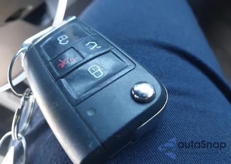 2018 Volkswagen Tiguan 2.0T Se/2.0T Sel из США, поврежденный, VIN 3VV3B7AXXJM004147